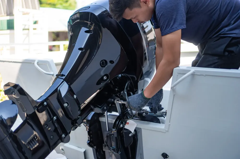 Réparation moteur bateau à Nantes